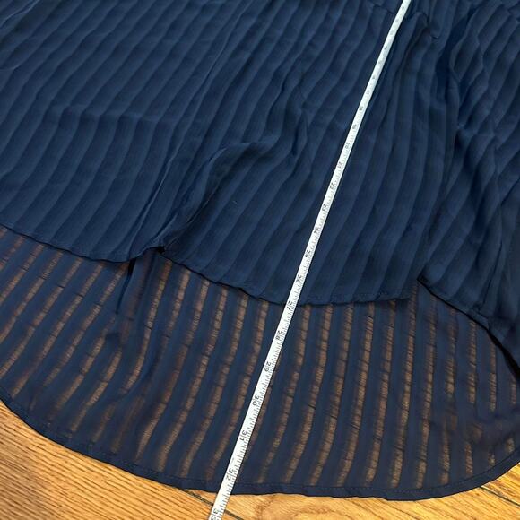 Torrid navy blue sheer top - Picture 3 of 6